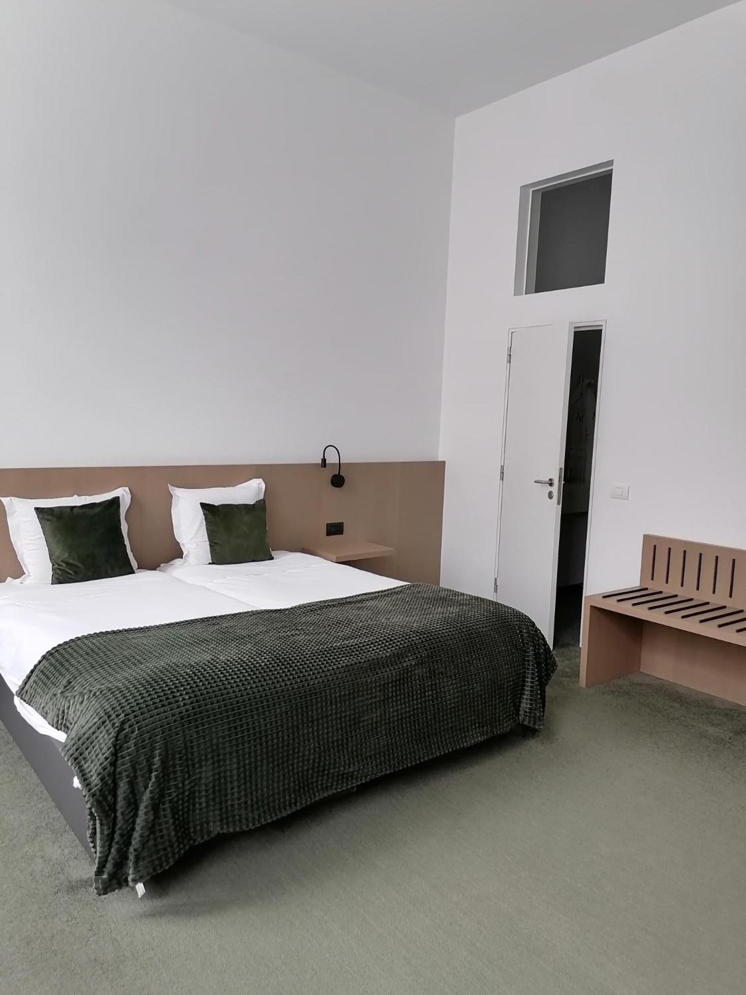 Hotel Messeyne Kortrijk Kültér fotó